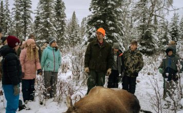 STUDENTS TAKE A MOOSE HUNTING CLASS