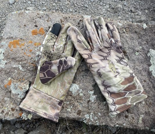 WHO MAKES THE BEST LIGHTWEIGHT HUNTING GLOVES?
